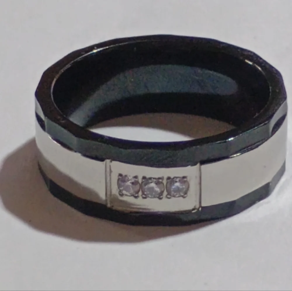 Elegant Black and Silver Smart Ring Band Stainless Steel Size 9